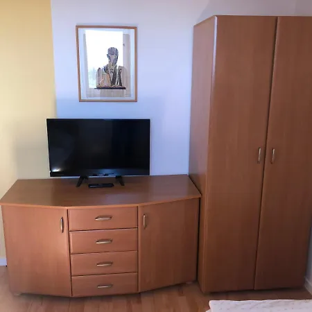 Laura-haus * 본보야크바세기