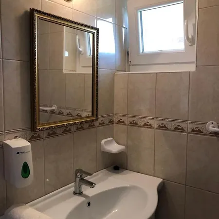 Laura-haus Апартаменты *