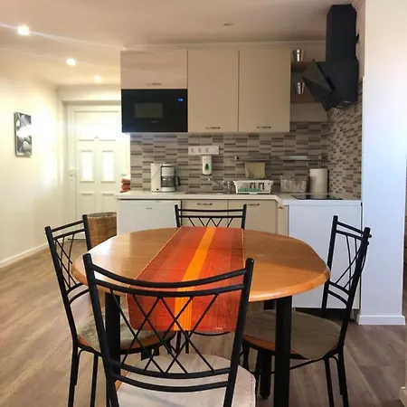 Laura-haus Апартаменты *