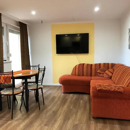 Laura-haus Апартаменты *