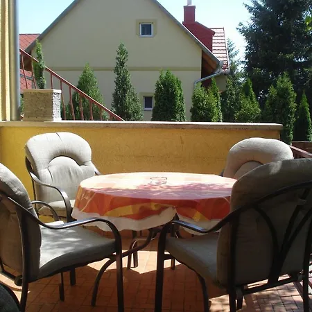 아파트 Laura-haus 본보야크바세기