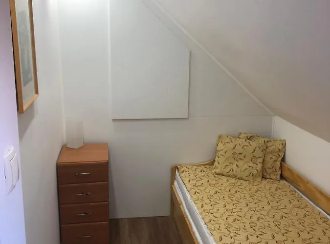 Laura-haus דירה פוניארצוושהג'