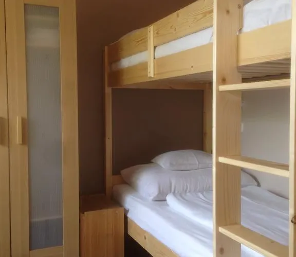 Laura-haus Apartman *