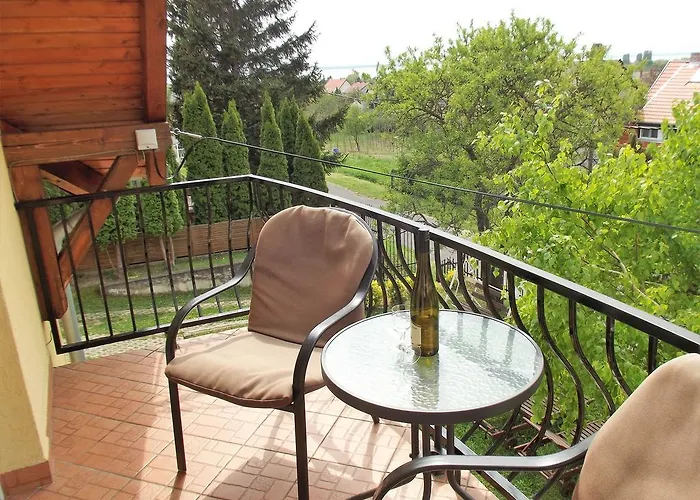 Laura-haus דירה *